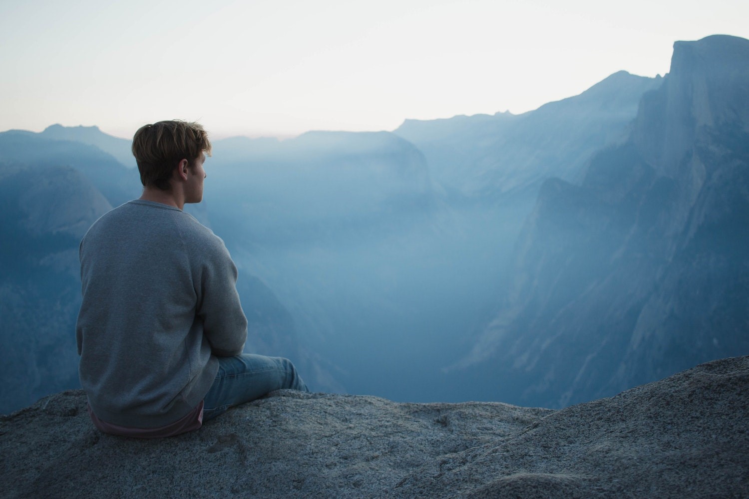 Solitude et universalité de l’intellectuel au XXIe siècle