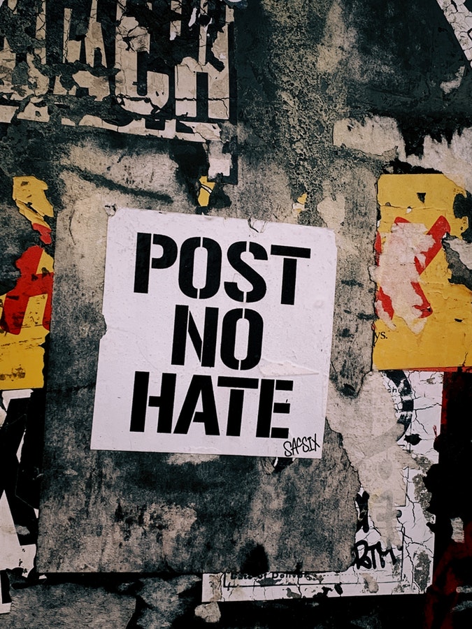 Que faire contre la haine sur internet ?