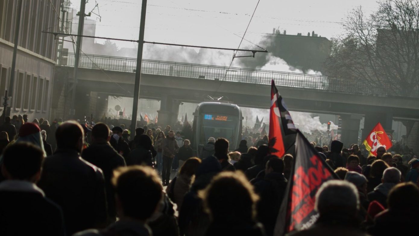 Polarisation : la faute à la Ve République