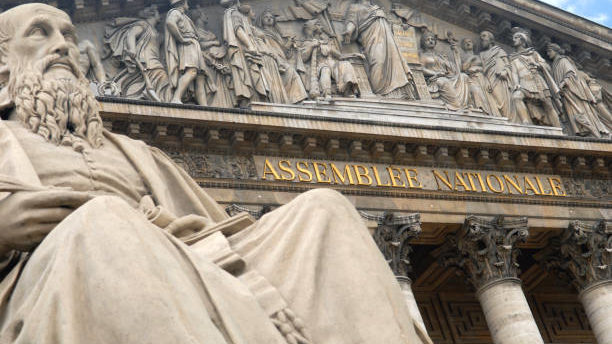 D’où vient le déficit démocratique ?