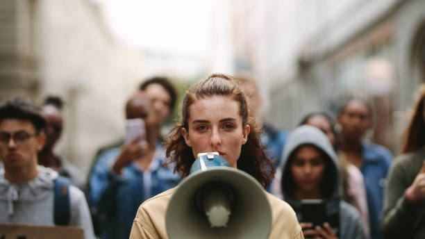 La liberté d’expression face à l’emploi de la force